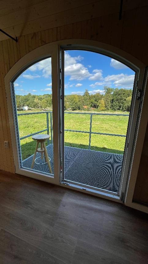 Glamping - Stylova Maringotka V Srdci Ladova Kraje, Pobliz Hlavniho Mesta Prahy Stribrna Skalice Экстерьер фото